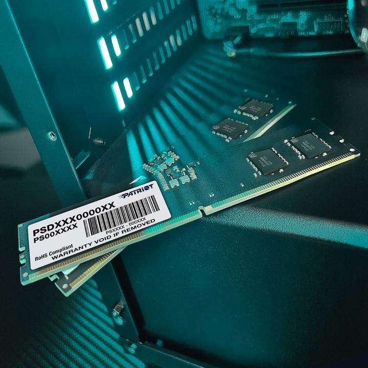 Productafbeelding Patriot Memory Signature PSD58G480041 Geheugenmodule 8 GB 1 x 8 GB DDR5 4800 MHz (1 x 8GB, 4800 MHz, DDR5 RAM, DIMM 288 pin)
