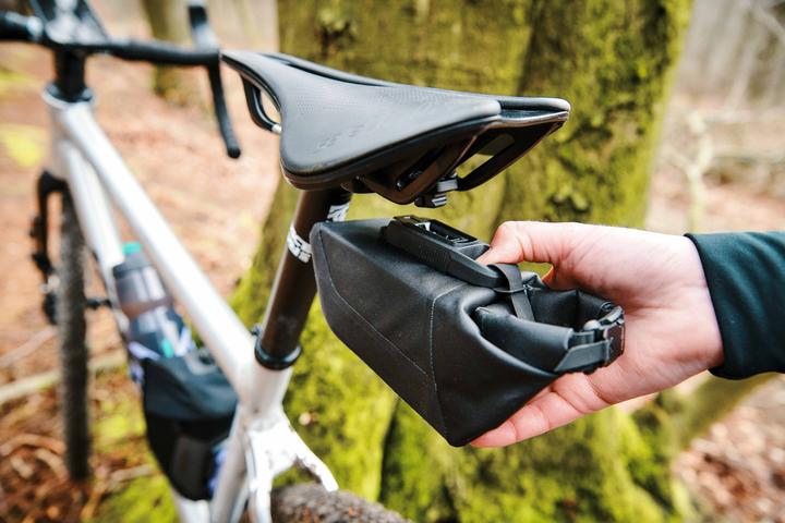 Produktbild Fidlock PINCLIP Saddle Bag S (0.40 l, Satteltasche)