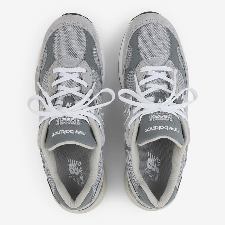 Image du produit New Balance 992 MiUSA Grey Silver Metallic (38.5)