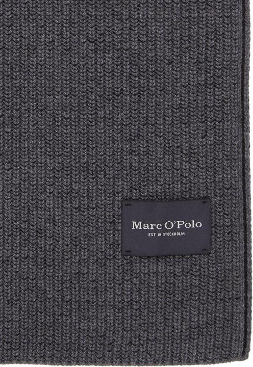 Immagine prodotto Marc O'Polo Knitted Scarf Testimonial Campaign