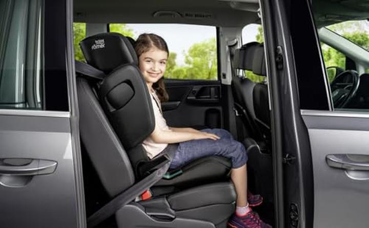 Image du produit Britax Römer Kidfix M i-Size (Siège pour enfant, Norme ECE R129/i-Size)