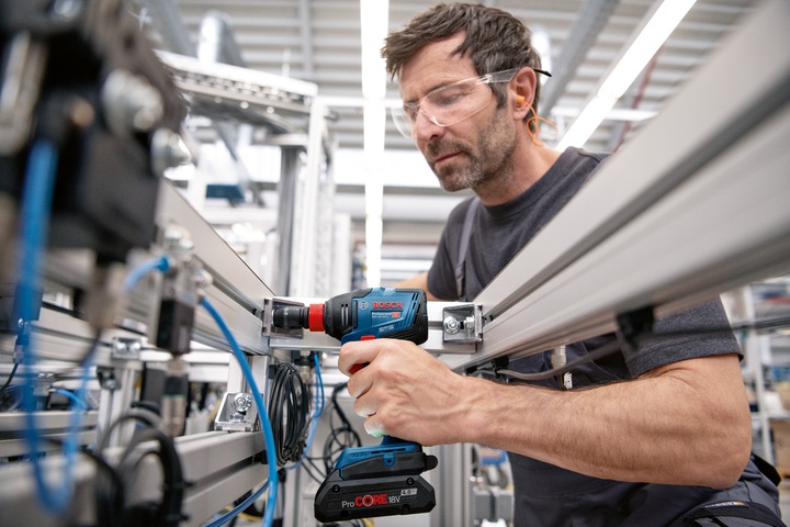 Image du produit Bosch Professional GDX 18V-210 C (Fonctionnement sur batterie)