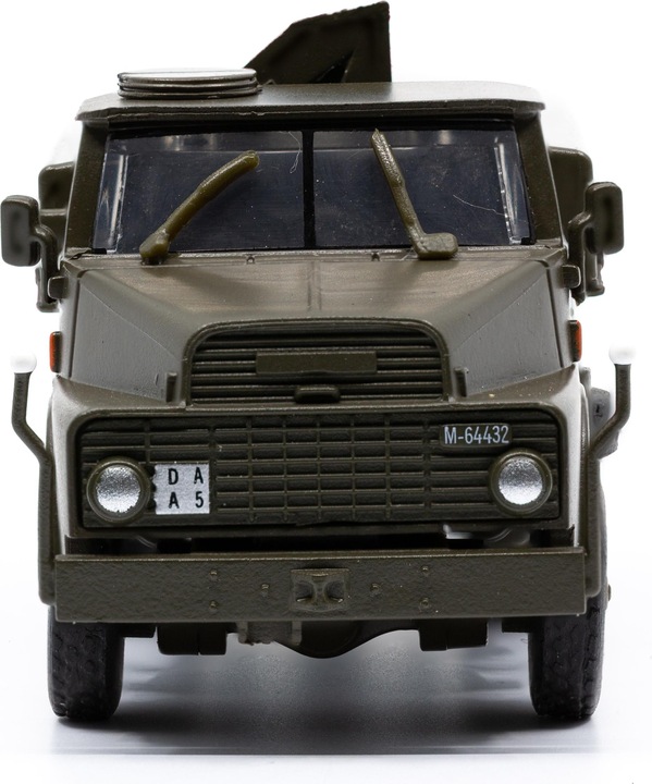 Actual product image Ace Henschel truck HS 3-14 6x6 with hydraulic crane