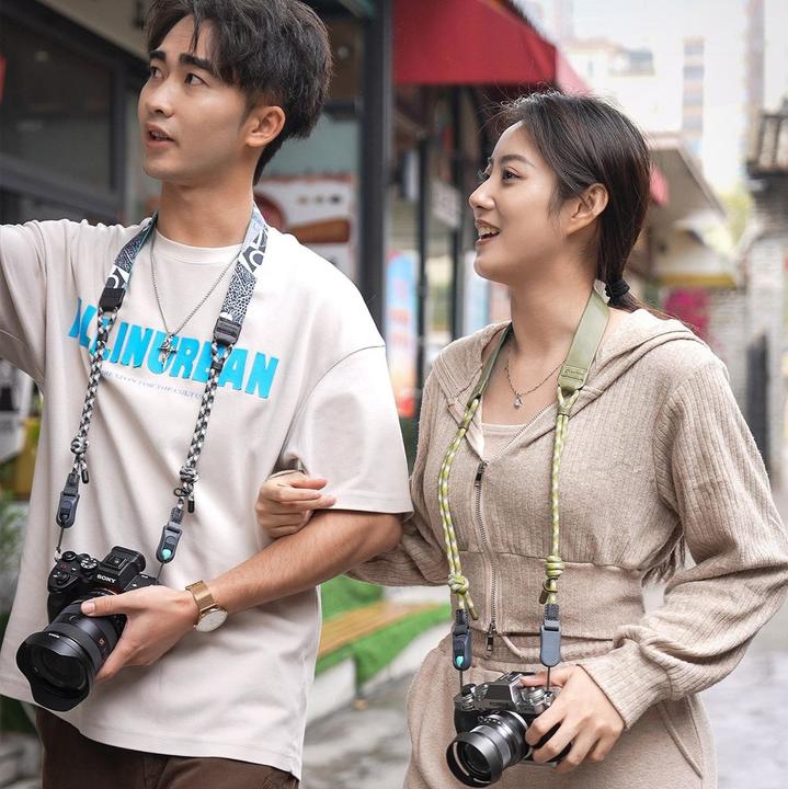 Actual product image Leofoto Camera strap - rainbow pearl (Shoulder strap)