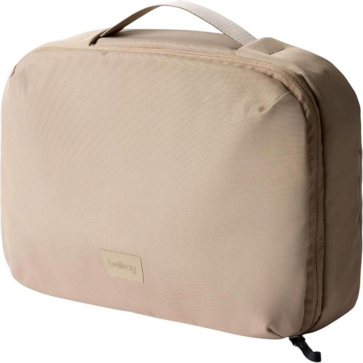 Bellroy Hanging Toiletry Kit, Stone (3 l)