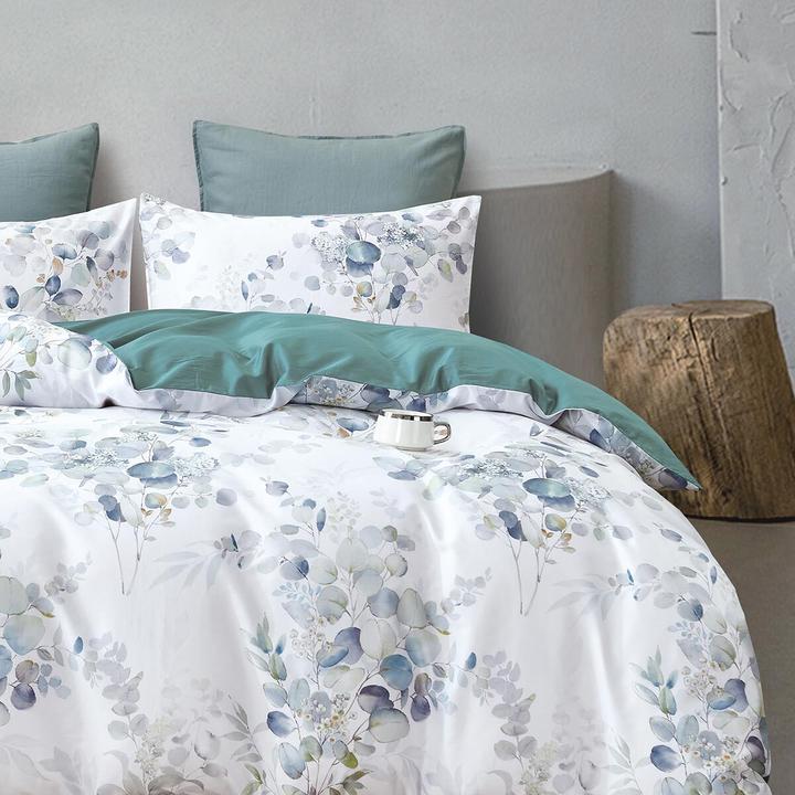 Actual product image Traumschlaf Lissabon (Bedding set, 135x200 cm + 80x80 cm)