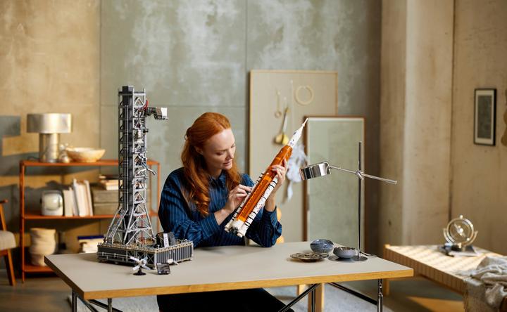 Productafbeelding LEGO NASA Artemis lanceerplatform (10341, LEGO Icons, LEGO Zeldzame Sets)