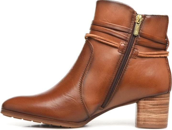 Actual product image Pikolinos Calafat (36)
