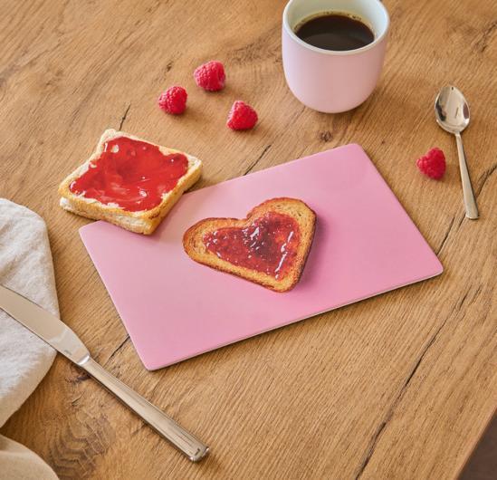 Actual product image Zeller Present Frühstücksbrettchen Heart 23.3x14.3x0.3 cm