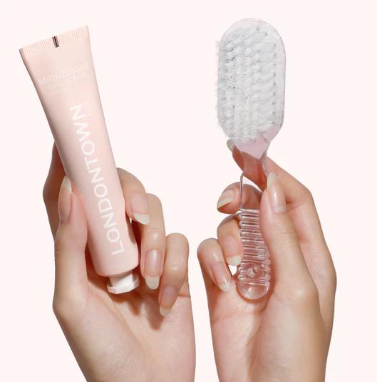 Produktbild Londontown Mani Bright Nail Scrub Brightening Nail Whitener for Hands & Feet (45 ml)