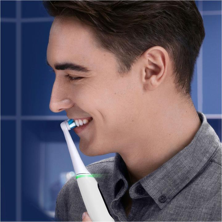 Image du produit Oral-B iO 6 Brosse à dents vibrante pour adulte Blanc (Brosse à dents oscillo-rotative)