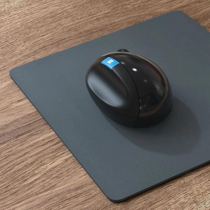 Actual product image Incase Designed by Microsoft Sculpt Ergonomic Mouse, RF Wireless, Schwarz (Wireless)