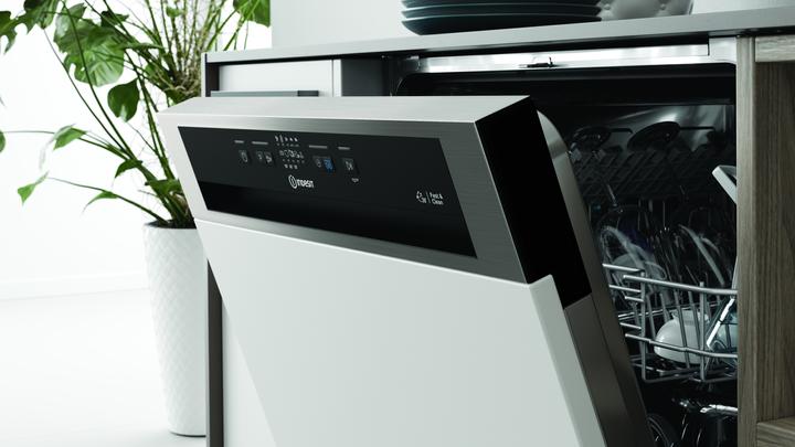 Actual product image Indesit I3B L634 X 14-place setting dishwasher D