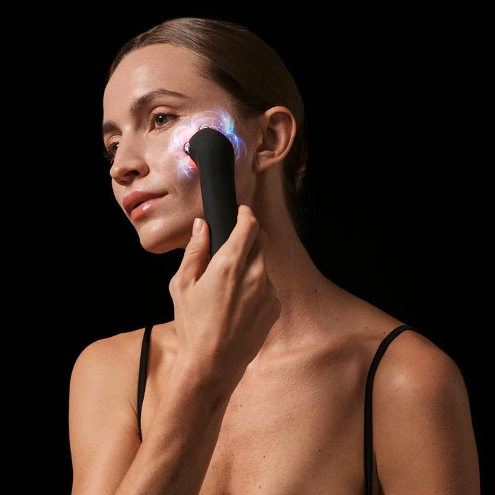 Immagine prodotto Foreo Dispositivo di Tonificazione a Doppia Microcorrente FAQ 402 con Luce LED Rossa