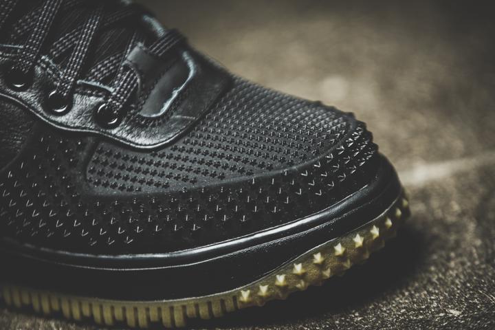 Produktbild Nike Lunar Force 1 Duckboot (41)