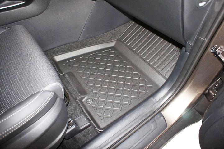 Produktbild Aristar Allwetter Fussmatten für Hyundai Tucson ab 7/2015 bis 9/2020 / Kia Sportage IV ab 1/2016 bis 12/2021 (1 Set à 4 Fussmatten)
