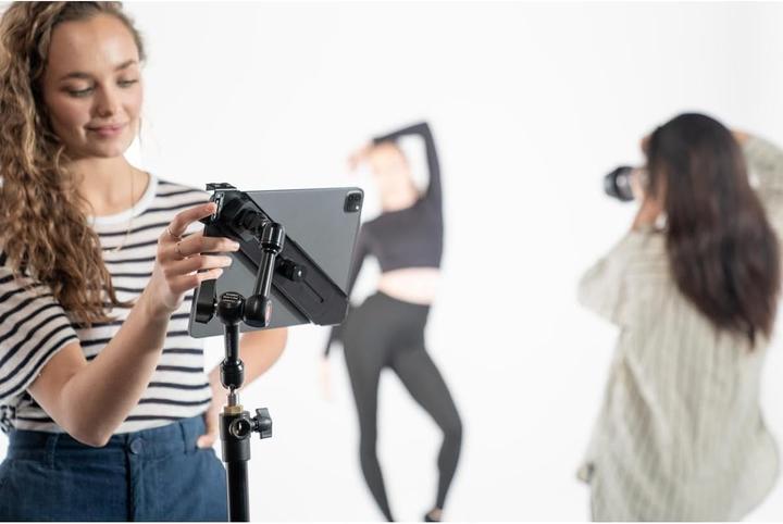 Actual product image Manfrotto TetherGear Tablet Holder 9-13