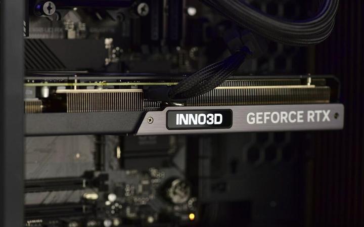 Immagine prodotto Action Actina 5901443337768 PC Intel® Core™ i7 i7-14700KF 32 GB DDR5-SDRAM 2 TB SSD AMD Radeon RX 7900 XTX (2000 GB, 32 GB, Radeon RX 7900 XTX)