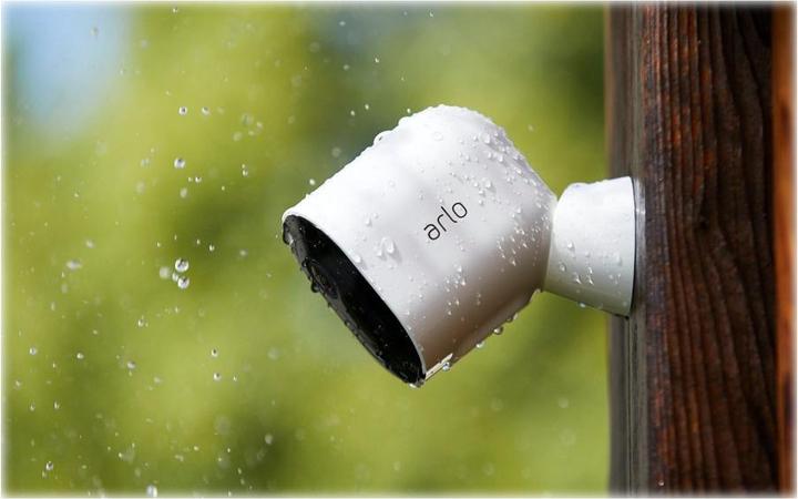 Produktbild Arlo Pro 3 Spotlight Kamera, Zusatzkamera weiss (2560 x 1440 Pixels)