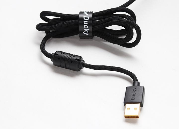Actual product image Ducky Feather (Cable)