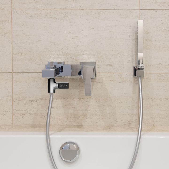 Actual product image BadeStern Battery-free fitting thermometer