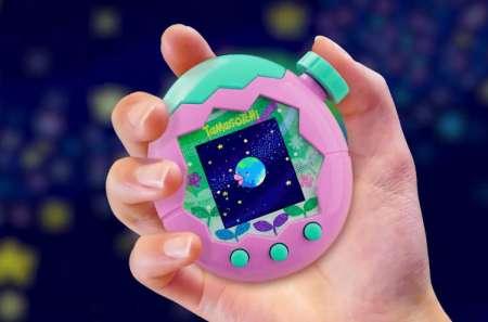 Actual product image Bandai Tamagotchi Paradise Land pink (Chinese, English, French, German, Italian, Japanese, Korean, Portuguese, Spanish)