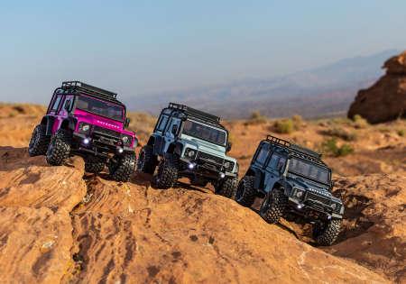 Image du produit Traxxas TRX-4M Land Rover Defender 4x4 X-blau 1/18 Crawler RTR Brushed, mit Akku und USB Ladegerät (RTR Prêt à fonctionner)