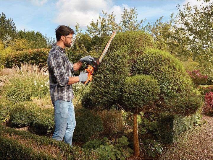 Actual product image Black & Decker Behts501 Hedge Trimmer 60cm 600w 240v (Electrical connection)