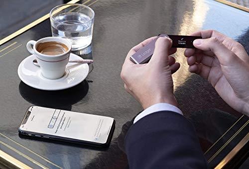 Immagine prodotto Ledger Nano X - Nero onice (Bitcoin, Litecoin, Ubiq, Bitcoin Cash, Komodo, Zcash, Ethereum Classic, Ether, Vertcoin, Stellar, Neo, Dash)