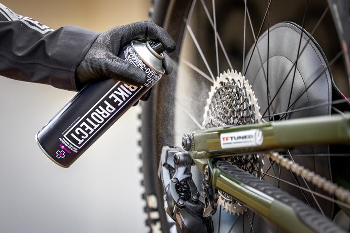 Actual product image Muc-Off Bike Protect 500ml (500 ml, Universal Lubricant, Care set)