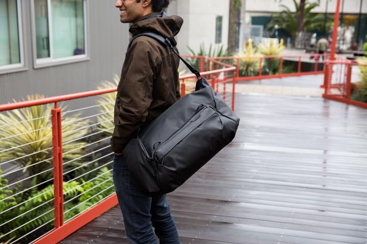 Actual product image Peak Design Travel Duffel 35L (Camera shoulder bag, 35 l)