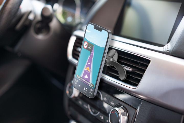 Actual product image Cellularline Touch Mag Air Vents