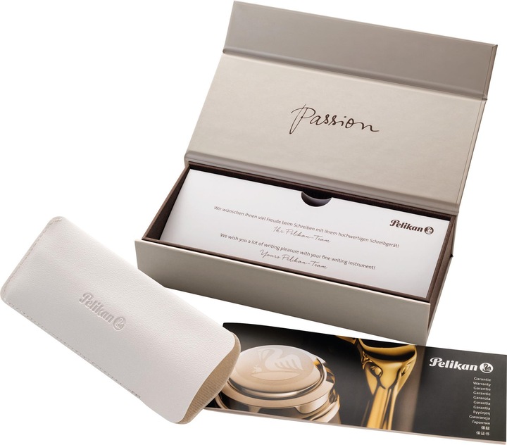 Produktbild Pelikan Füllhalter M400 Schwarz M Etui (Gold, Schwarz, 1 x)