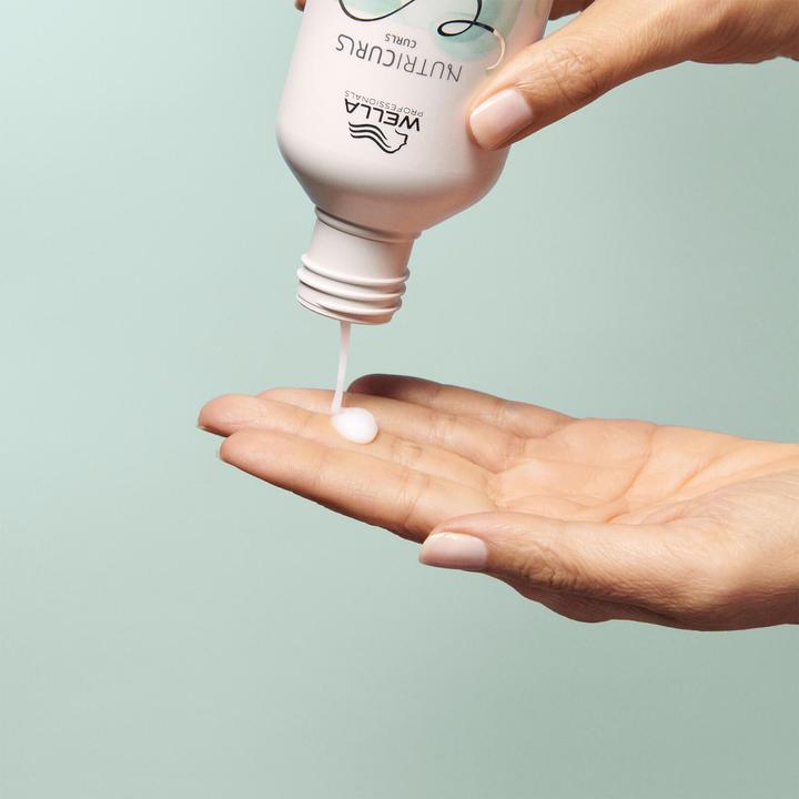 Produktbild Wella Professionals Nutricurls Curls Shampoo 250ml (250 ml, Flüssiges Shampoo)