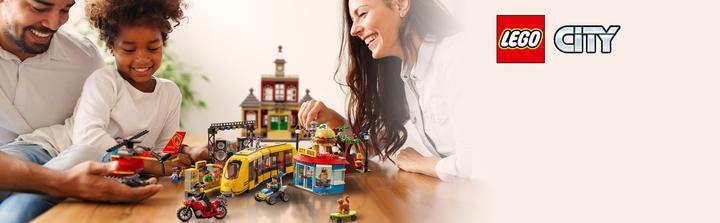 Actual product image LEGO City square (60271, LEGO City)