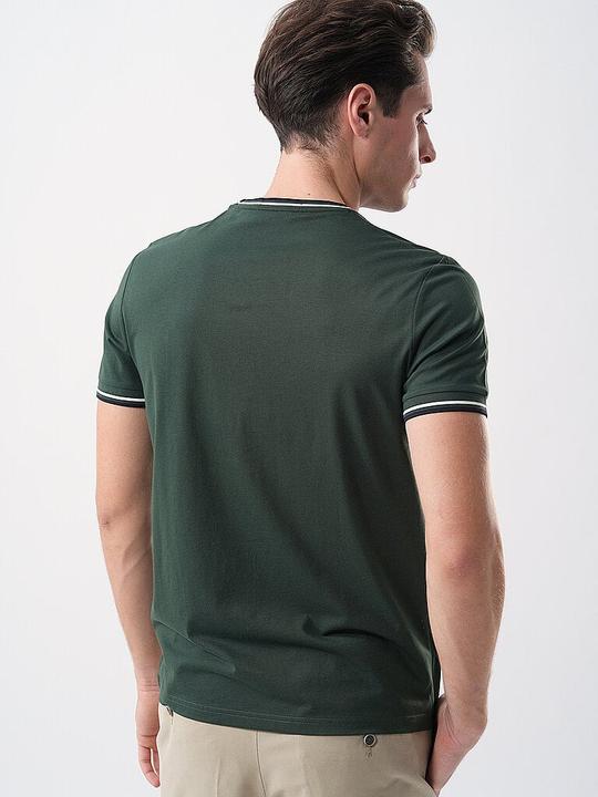 Actual product image Fred Perry M1588 (L)