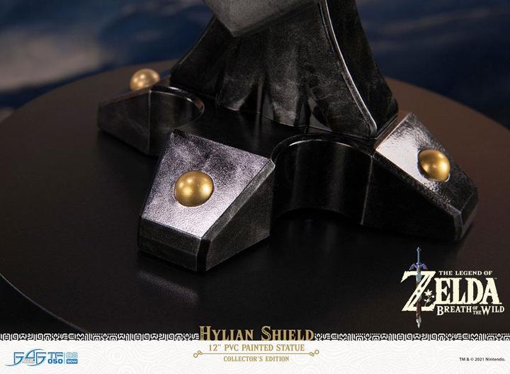 Produktbild First 4 Figures Zelda Breath of the Wild Hylian Shield - Collector Edition