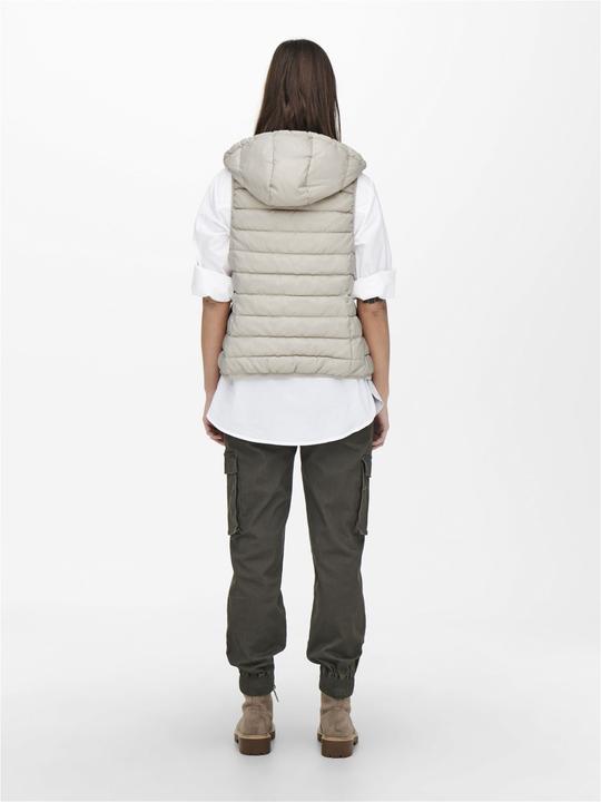 Actual product image Only Quilted vest (M)