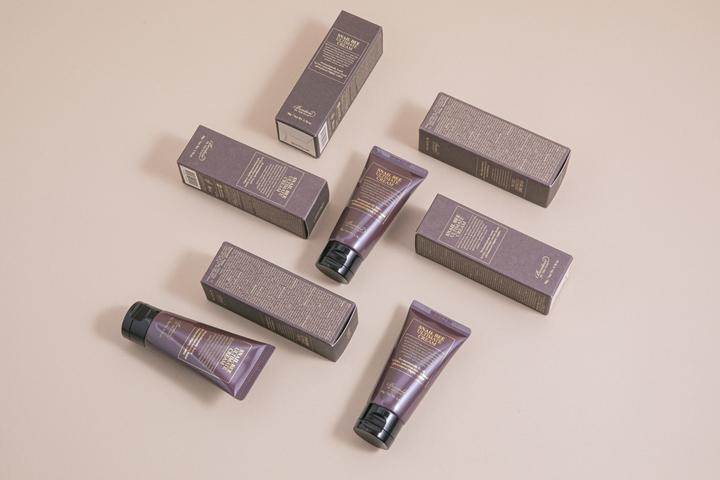 Actual product image Benton Snail Bee Ultimate Cream (50 ml, 24h cream)