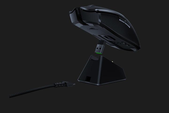 Actual product image Razer Viper Ultimate with Dockingstation (Wireless)