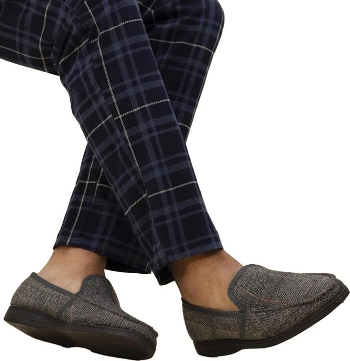 Actual product image Lazy Dogz Mens Eisenhower Slippers (44)