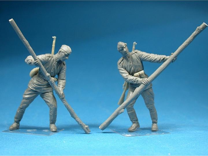Actual product image Mini art Pushing Soviet Soldiers