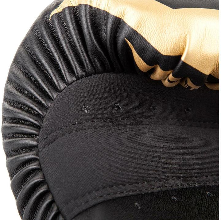 Actual product image Venum Challenger 3.0 BlaackGold (14 OZ, One size)