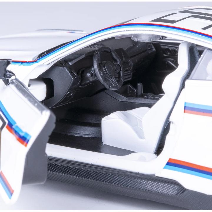 Actual product image BMW 3.0 CSL Diecast 1:34 weiss inkl. Knopfzellen