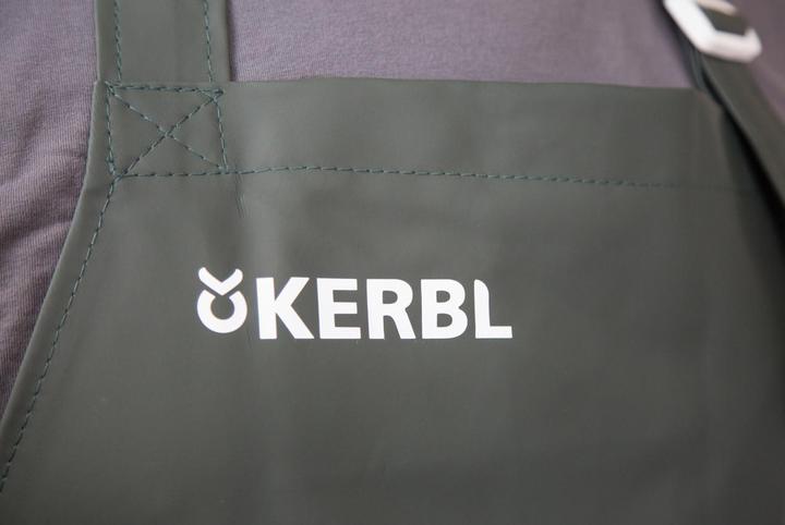 Produktbild Kerbl 15616 Premium Melkerschürze mit Taschen, 110cm Länge, 118cm Breite, S (S)