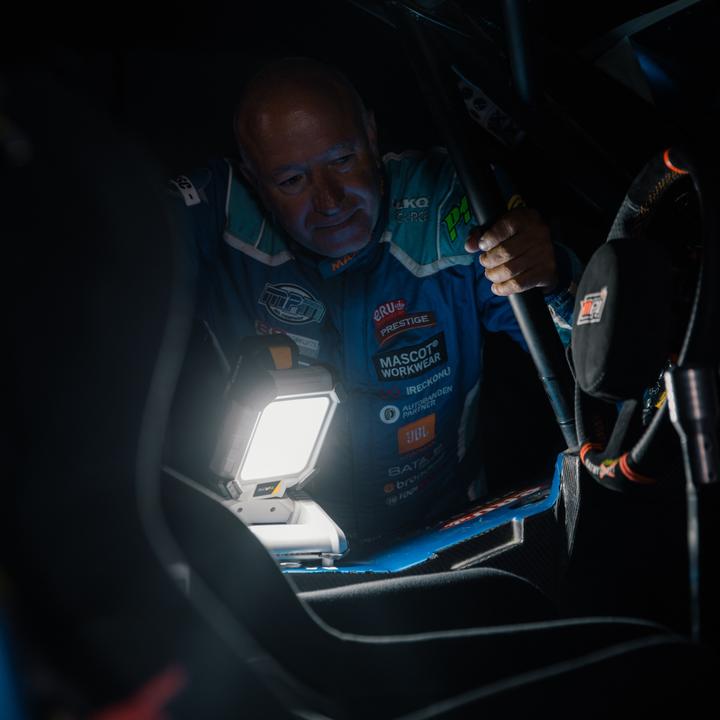 Produktbild Batavia 18V Akku-LED-Arbeitsleuchte (ohne Akku und Ladegerät) (1800 lm)