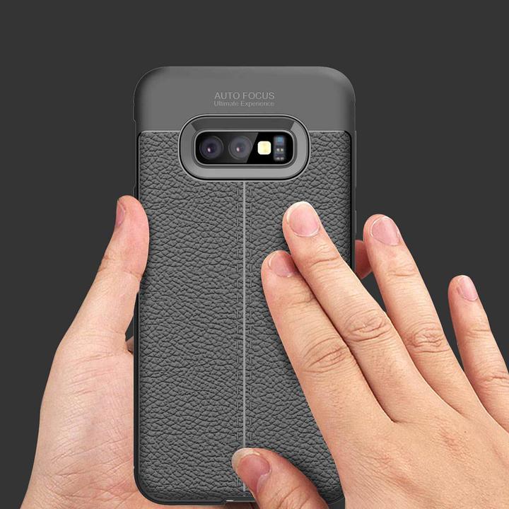 Produktbild Cadorabo TPU Cover Kunstleder Struktur (Samsung Galaxy S10e)