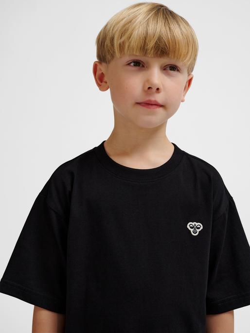 Produktbild hummel hmlJR LOOSE T-SHIRT S/S BEE (34, 36, 38, 40)