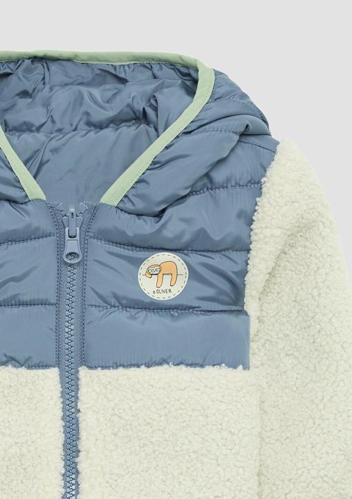 Actual product image S.Oliver Outdoor-Jacke Leicht wattierte Wendejacke mit Steppung und Teddyplüsch (74)