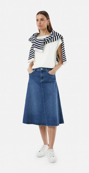 Actual product image Comma T-Shirt T-Shirt mit Strukturmuster und überschnittenen Schultern (48)